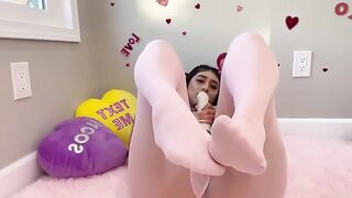 Violet Myers got her pussy railed on Valentine’s Day with a big cock