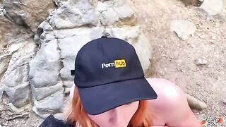 A girl is not ashamed to have sex in front of everyone