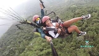 Colombian beauty Mariana Martix squirts while paragliding in the air