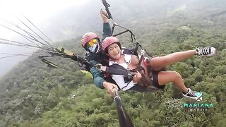 Colombian beauty Mariana Martix squirts while paragliding in the air