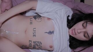The cute girl with a pink pussy brings her innocent charm to every scene ♡