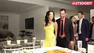 College party turns into a wild orgy fuck session