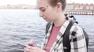 The guy did not expect that the girl would start to masturbate on the first date