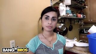 A housekeeper, Eva Saldana, gets her tight body polished for cash