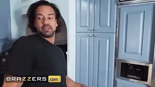 Phoenix Marie cheats on her hubby with his friend in steamy scene