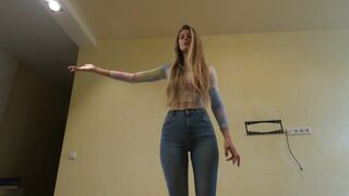 How does he do it???, another steamy encounter with a stunning blonde