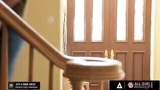 Carter Cruise practices with Riley Reid for the best massage