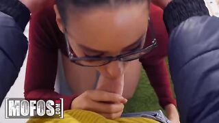 Andreina DeLuxe lets Jordi study her tits and ass for money