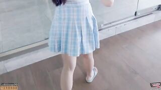 A Chinese girl is on vacation and meets a guy, getting intimate