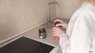 Appetizing girl has sex with boyfriend in the kitchen