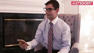 Two sexy American babes shared a lawyer's big dick in intense action