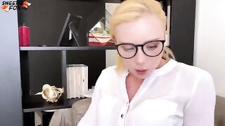 A secretary got fucked by her boss in different poses, showcasing her skills