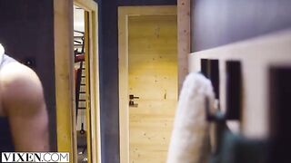 A guy fucked a cute skier in the anus right in the Alps