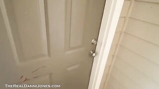 A mature woman seduces the delivery guy in a steamy encounter