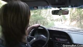 Old lady is getting fucked after giving a blowjob