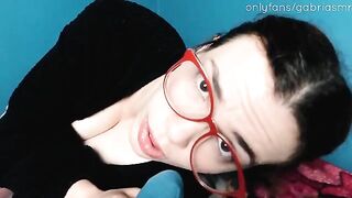 A nerdy redhead gets her pussy eaten while her mom is on the other side - Gabri ASMR