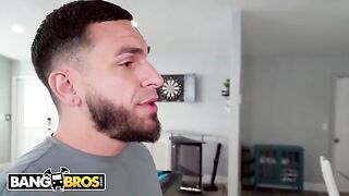 PAWG Alert: Peter Green can't resist Harley King's big booty magic