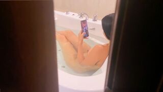 Spying on my stepsister in the bathtub, I had hard sex with her