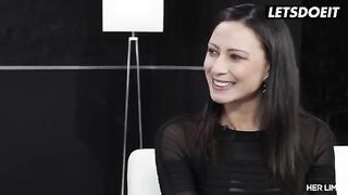 Brunette beauty Cassie Del Isla gets her asshole gapped hard