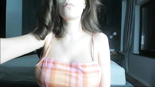 Everyone loves big tits during pregnancy