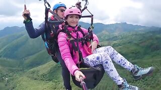 I cum while paragliding in 2200 m above the sea, it’s wet pussy squirting