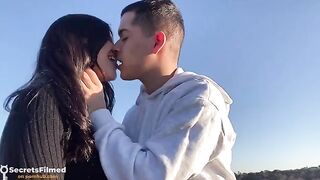 A hot girl met me in the park, we got horny and fucked there hard