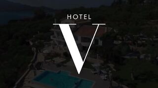 The insatiable guest Ginebra seduced the bartender of the hotel, craving for more
