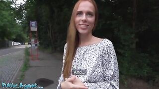A natural girl gets her ass fucked on a tinder date outdoors