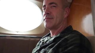A man fucked his girlfriend in a car, making her cum hard