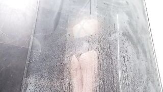Babe masturbates to a squirting orgasm right in the shower stall