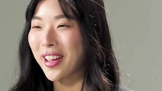 How do women reach orgasm? Korean teen Elle Lee shows us in this steamy scene