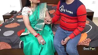 Desi Pari teaches English to a boy and fucks with him in return for tuition fees
