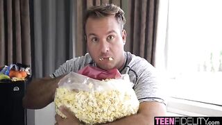 Chad teaches how to pick up stunning babes like Skylar