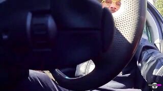 Amateur cock sucking with Italian dialogue that doesn't make sense, piss off