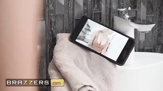 Isabelle Deltore, hot Aussie babe, seduces Jordi in the shower for hardcore action
