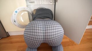 A stepsister is stuck in the washing machine and needs my help