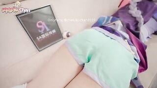 Massage girl Qiqi has thick thighs, Lewd massage with cum shot finish