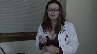 A doctor's urgent visit ends in a good fuck with Bettie Bondage