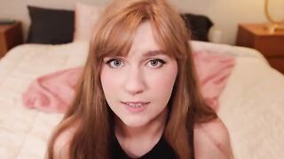 The hot babysitter Jaybbgirl is asking for a sexual favor in exchange for her services