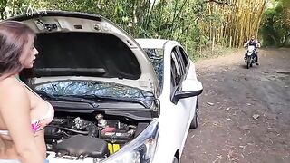 A stranger helped me in the car, I thanked him with sex