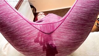 Fit girl Lina Moore enjoys anal sex and squirting