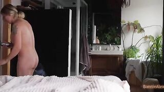 Alex caught Bonnie masturbating and helped her, showcasing a steamy homemade encounter