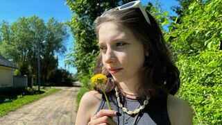 A cute Ukrainian girl agreed to sex on the street that day