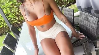 A photographer made oiled anal sex with a gorgeous model