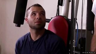 A man experienced real sucking with his gay friend in this erotic xxx video