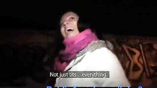 A chick got fucked on the toilet in Resyran after being picked up