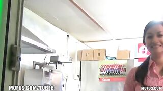 The saleswoman agreed to sex for money, she was fucking like a slut