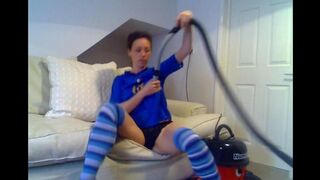 A hot chick fucks with a vacuum cleaner and brings herself to orgasm