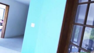 Alexia Gold sucked the mulatto’s cock before sex