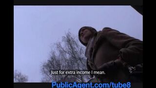 A girl from the streets agreed to do a blowjob for some money